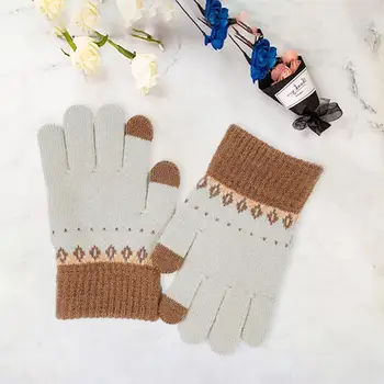 1 Pár detské rukavice sú navrhnuté s čipkou a kontrastné farby, a sú celkovo jednoduché a módne.